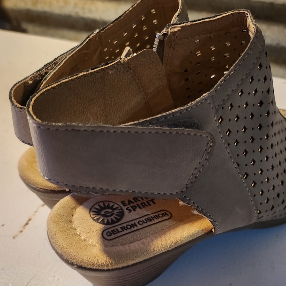 Women's Perforated Peep-Toe Ankle Boots - Gray - Picture 4 of 7